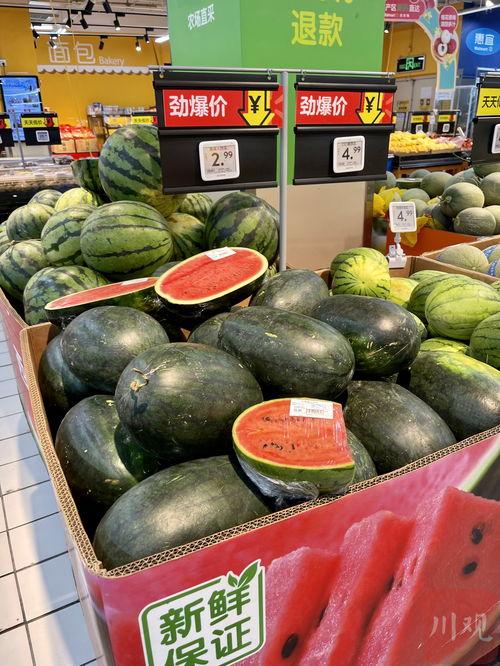 最新的吃瓜新闻,某明星恋情曝光，背后故事令人唏嘘