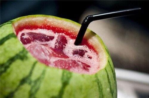 暗黑料理吃瓜爆料,一场味蕾与真相的较量