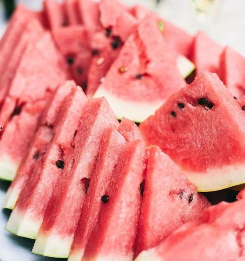 吃瓜群众西瓜箱子