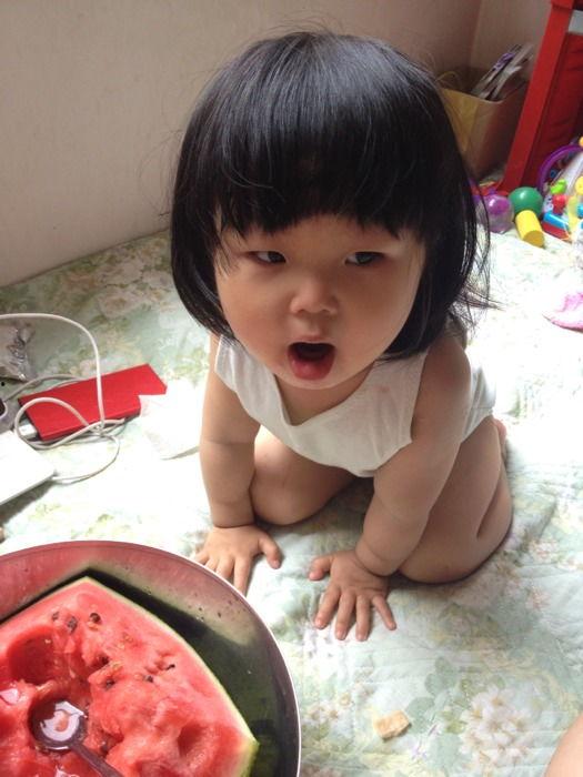 萌宝吃瓜记,童言无忌，趣味横生的成长日记