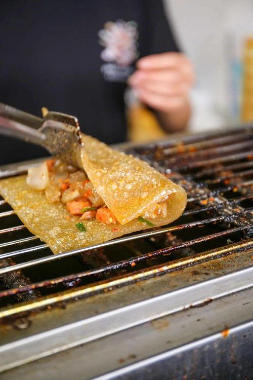 烤苕皮吃瓜,夏日消暑新风尚