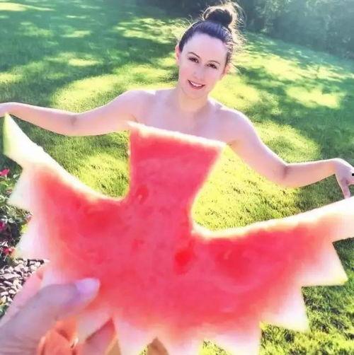 吃瓜群众很大胆,吃瓜群众大胆揭秘明星幕后故事  第3张